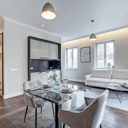 Cohost I Bright W-balcony I Self Check In I Next To Mo Museum Апартаменти