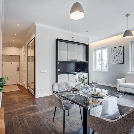 Апартаменти Cohost I Bright W-balcony I Self Check In I Next To Mo Museum Вільнюс