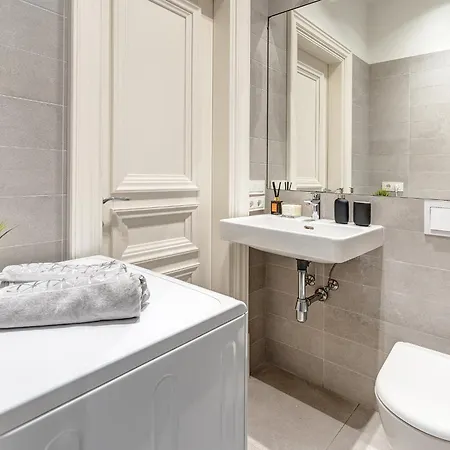 Cohost I Bright W-balcony I Self Check In I Next To Mo Museum Apartamento *