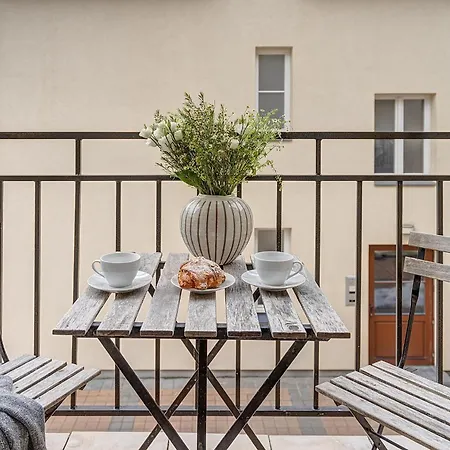 Apartment Cohost I Bright W-balcony I Self Check In I Next To Mo Museum Vilnius