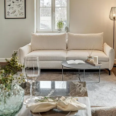 公寓 Cohost I Bright W-balcony I Self Check In I Next To Mo Museum *